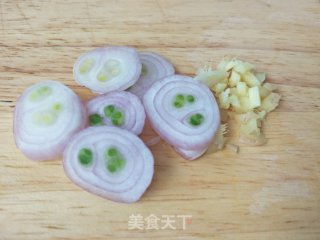 Stir-fried Pork with Fresh Mushrooms recipe