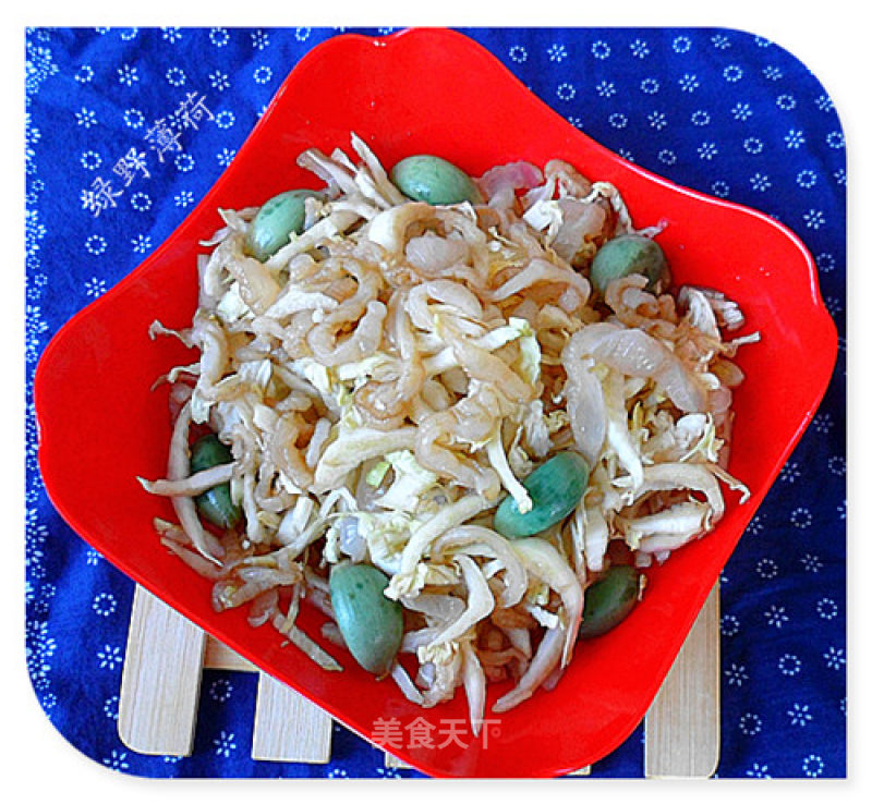Laba Garlic and Choy Sum with Jellyfish recipe