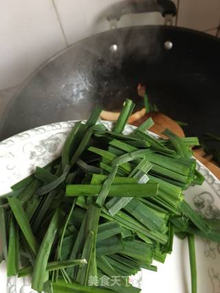 Stir-fried Golden Abalone with Leek recipe