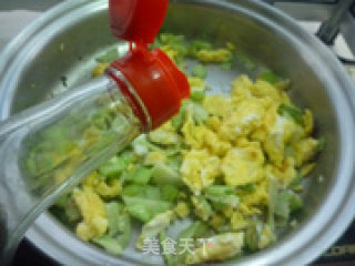 Scrambled Eggs with Broccoli Stem recipe