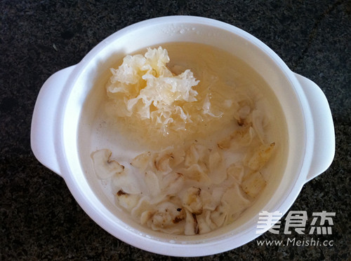 Tremella Lily Ejiao Jujube Congee recipe