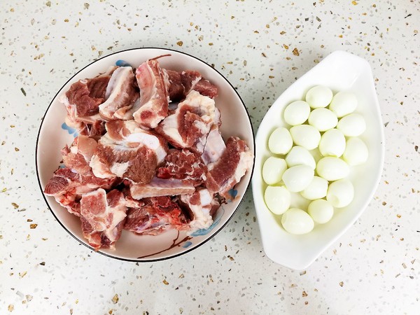 Braised Pork Ribs with Quail Eggs recipe