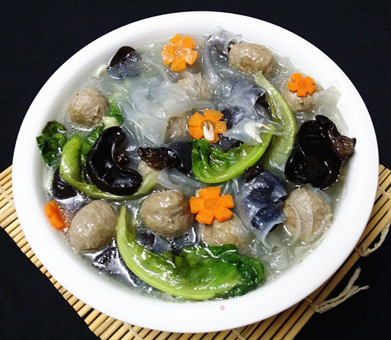 Beef Balls and Fungus Stewed Vermicelli recipe