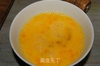 Simple and Delicious - Scrambled Eggs with Tomatoes recipe