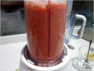 Detoxification, Beauty and Stomach-tomato Honey Juice recipe