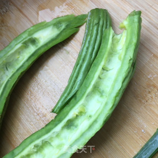 Stir-fried Abalone with Bitter Gourd recipe