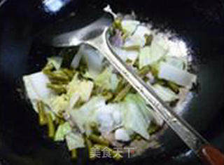 Stir-fried Chinese Cabbage with Lean Pork and Sour Beans recipe