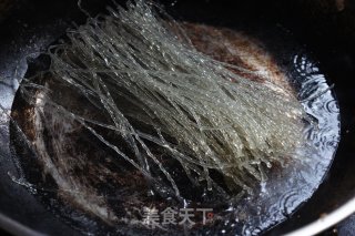 Boiled Vermicelli with Oil Residue recipe