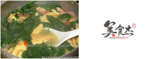 Wolfberry Leaf Rolled Egg Skin Soup recipe