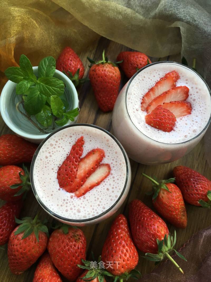 Strawberry Milkshake recipe