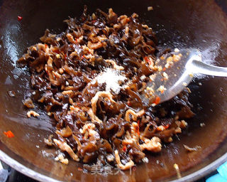 Home-style Sichuan Cuisine~shredded Pork with Fungus recipe