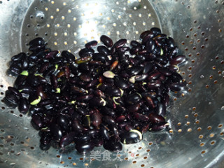 Traditional Snack-black Bean Curd Flower recipe