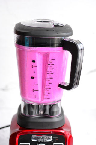 The Juice is Delicious Like This-dragon Fruit Milkshake recipe