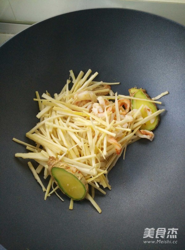Spring Bamboo Shoots and Shredded Shrimp recipe