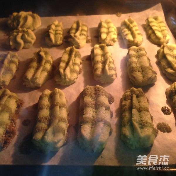 Matcha Icing Cookies recipe