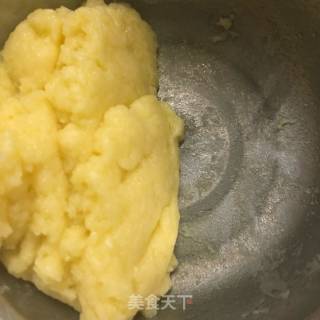 Crispy Vanilla Custard Puffs recipe