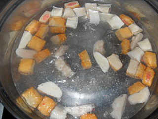 Assorted Fish Ball Seaweed Soup recipe