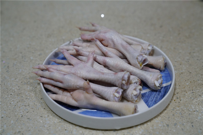 Crispy Braised Chicken Feet recipe