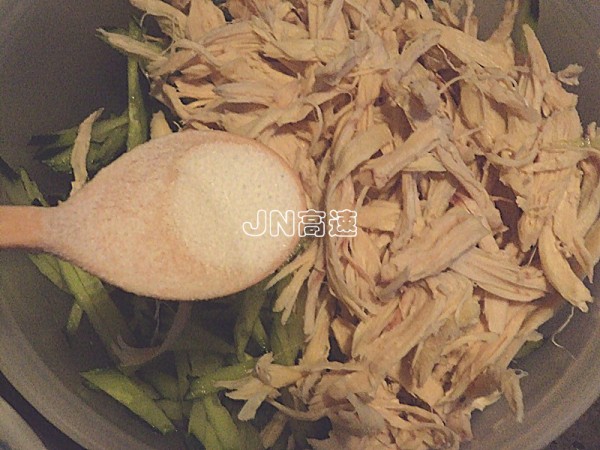 Shredded Chicken with Cucumber recipe