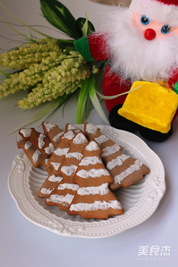 Ginger Candy Christmas Tree Cookies recipe