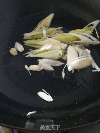 Stir-fried Radish with Bean Sprouts recipe