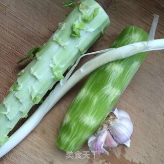 Fried Fungus with Bamboo Shoots recipe