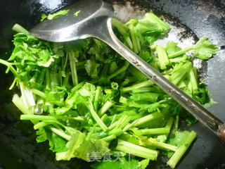 Stir-fried Pork Tongue with Celery recipe