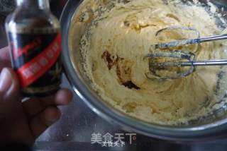 Raisin Pound Cake recipe