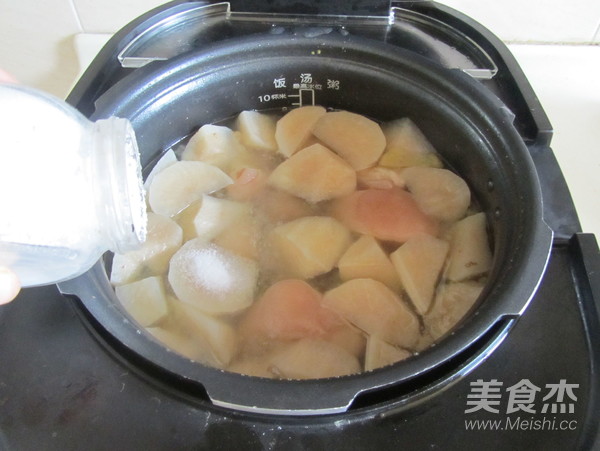 White Radish Hoof Soup recipe