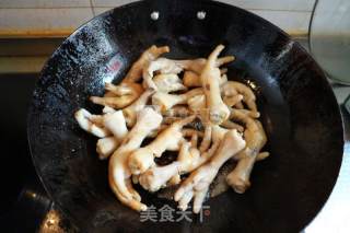 Private Braised Chicken Feet recipe
