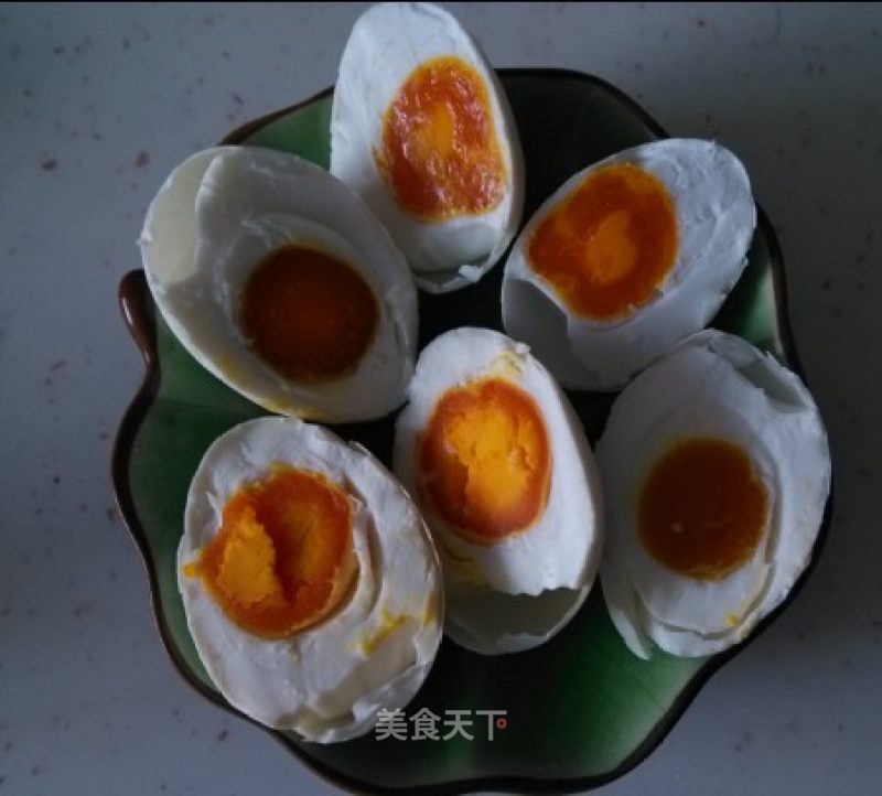 Simple Version of Homemade Red Heart Salted Eggs recipe