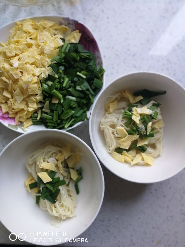 Sour Noodle Soup recipe