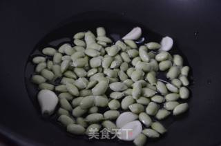 Stir-fried Beans with Straw Mushroom recipe