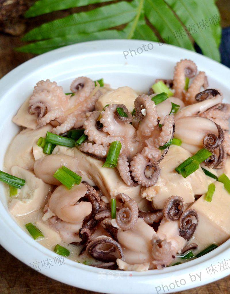 Braised Tofu with Octopus recipe
