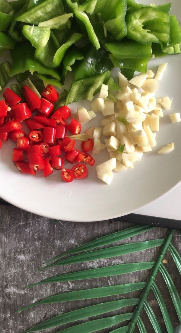 Spicy Stir-fried Drunken Flower Armor recipe