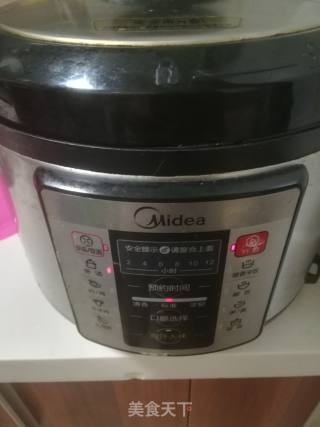Eggplant with Onion and Sauce recipe