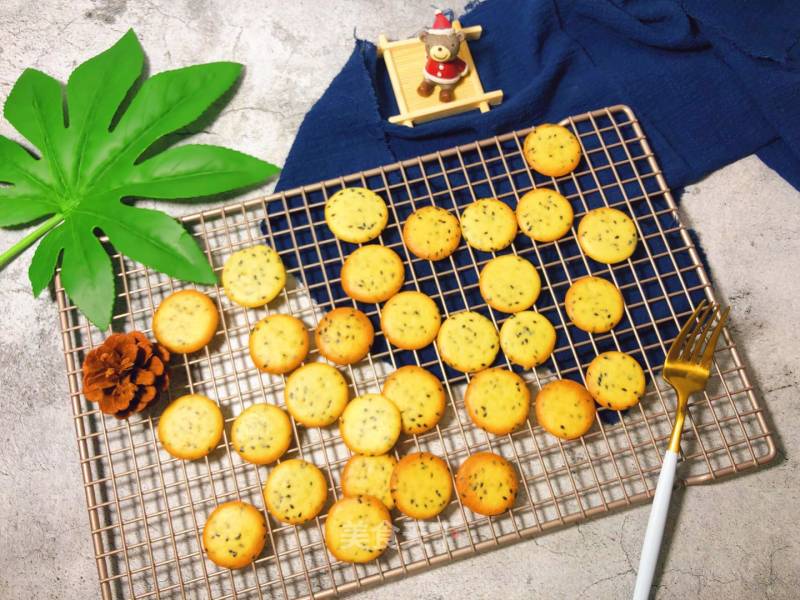 Baby's Healthy Snacks-black Sesame Crackers recipe