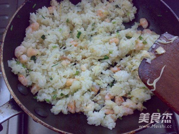 Squid Shredded Shrimp Fried Rice recipe