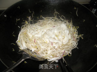 Stir-fried Niuhe recipe