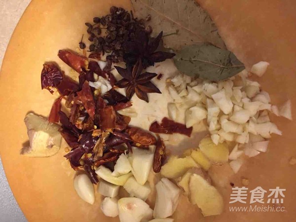 Sweet and Sour Yellow Croaker recipe
