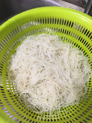 Cantonese Fried Rice Noodles recipe