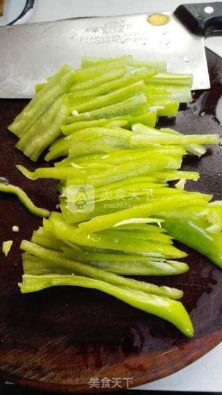 Stir-fried Cuttlefish with Hot Pepper recipe