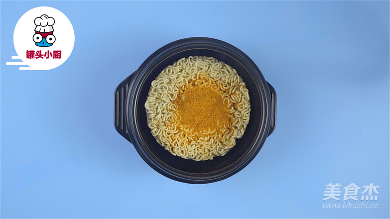 Microwave Instant Noodle Force Pot recipe