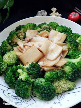 Broccoli and Pleurotus Eryngii Assortment recipe