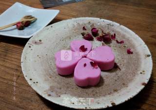 Yam Rose Cake-health Care Must Also Fight for Beauty recipe