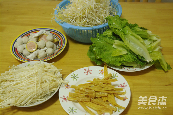 Chicken Soup and Fish Ball Hot Pot recipe