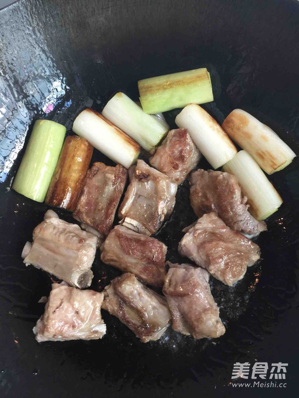 Nutritious Braised Pork Ribs recipe