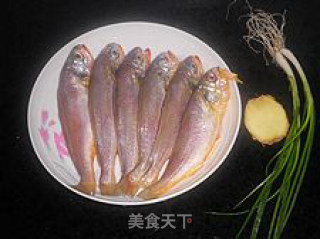 Steamed Small Yellow Croaker recipe