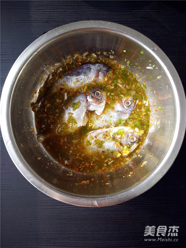 Spicy Grilled Pomfret recipe