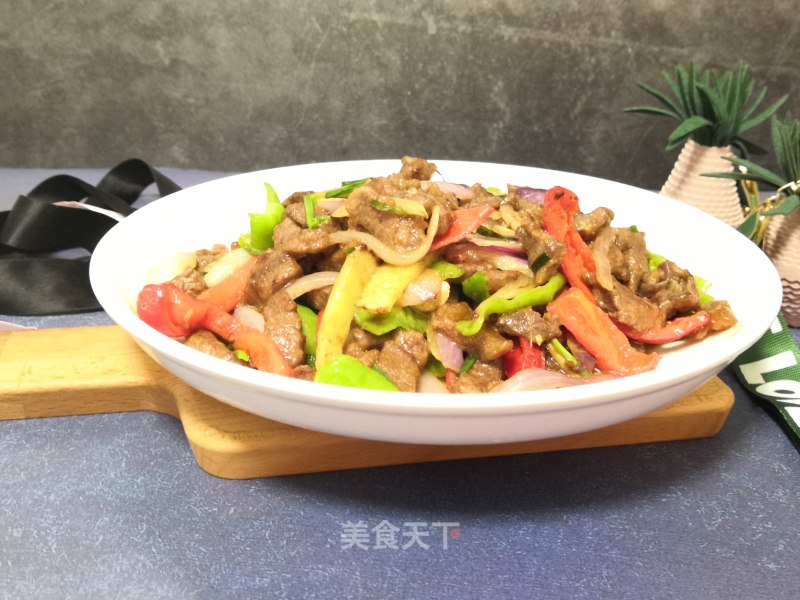 Stir-fried Shredded Beef with Green Peppers and Onions recipe